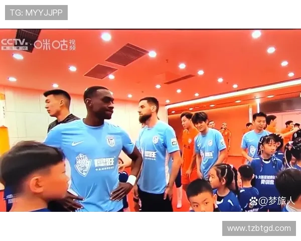 武汉足球队与深圳足球队赛后复盘分析比赛节奏与战术表现的深度解读 武汉足球队与深圳足球队赛后复盘分析比赛节奏与战术表现的深度解读