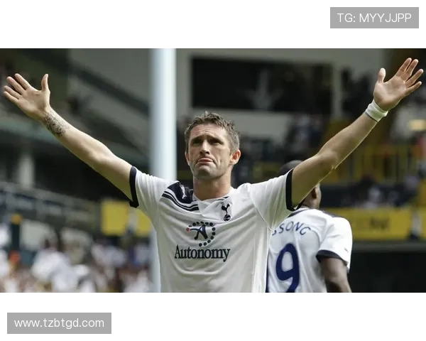 爱尔兰足球明星基恩的传奇生涯与对足球的热爱之路 爱尔兰足球明星基恩的传奇生涯与对足球的热爱之路